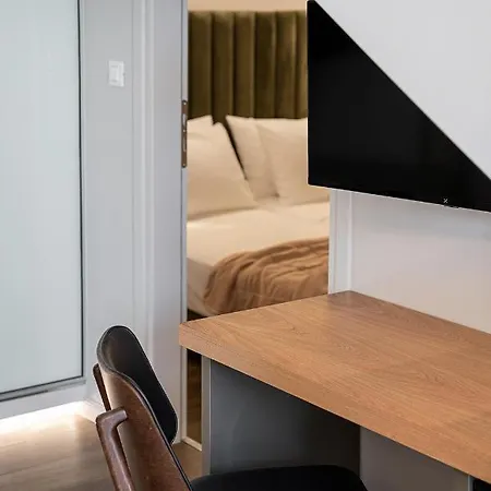 Elia Erato La Canée