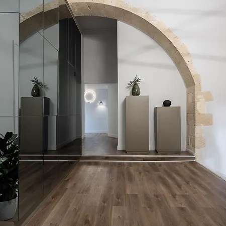 Elia Erato חאניה