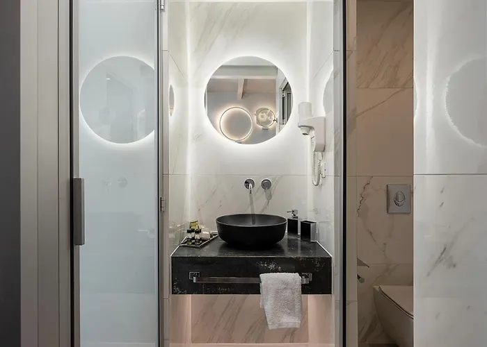 Elia Erato Готель