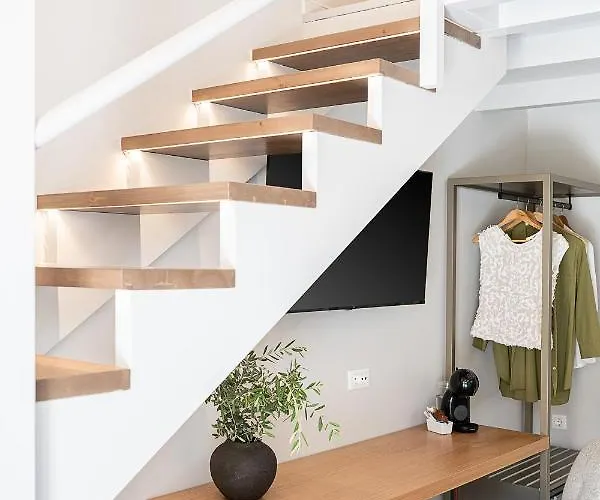 Elia Erato Готель 3*